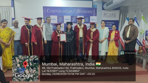 Dr. Lipika Jain and other faculty members with certificates